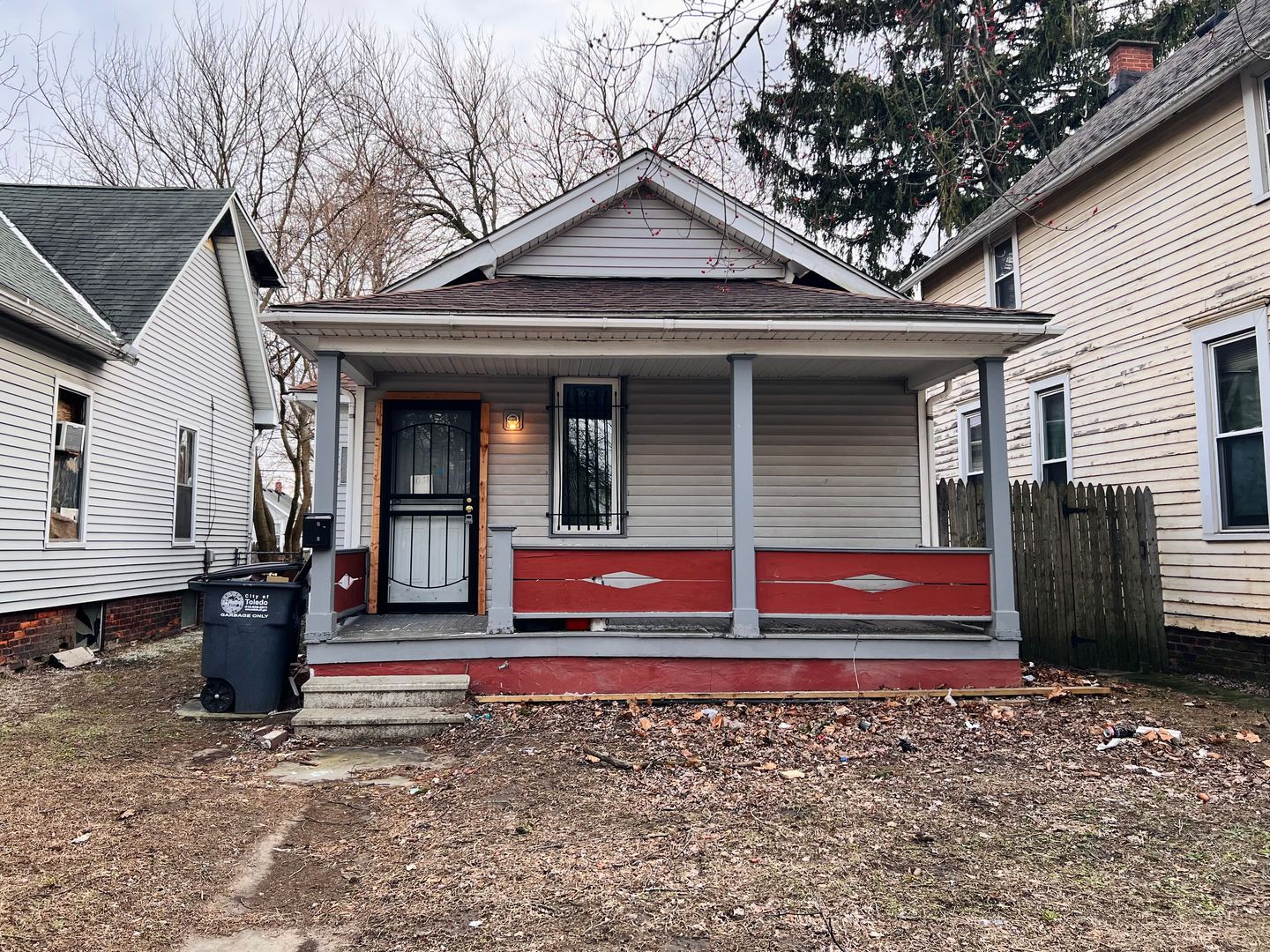 Toledo House: 1037 Orchard St