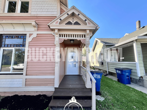Listing photo thumbnail