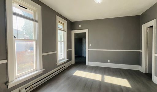 Listing photo thumbnail