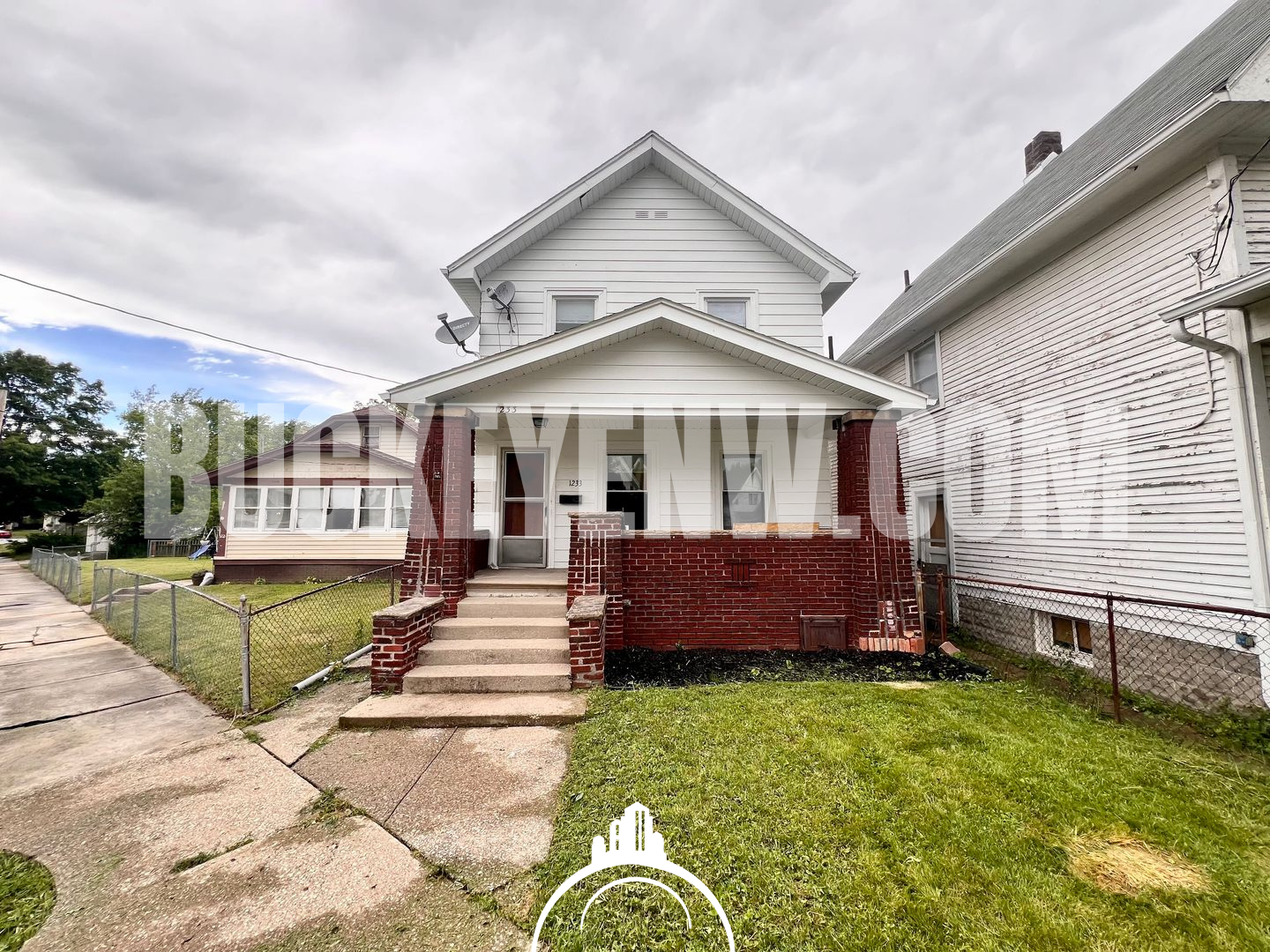 Toledo House: 1233 Halstead St