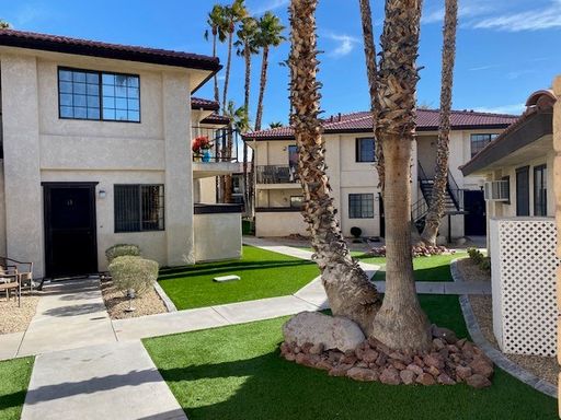 1 Br Condo on lower level! Gated community – photo 1