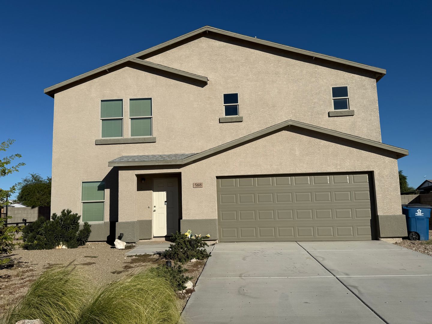 Bullhead City House: 568 Holly St