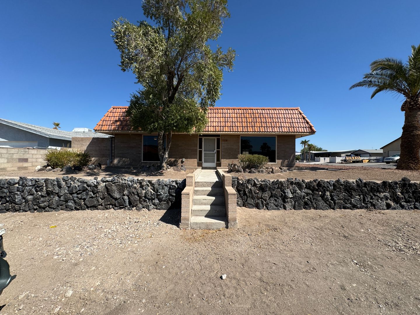 Bullhead City House: 1398 Tonto Dr