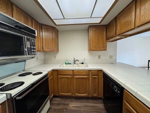 1 BR 2Ba Condo across Colorado River, pool,spa,gated entry-All Appliances included – photo 1
