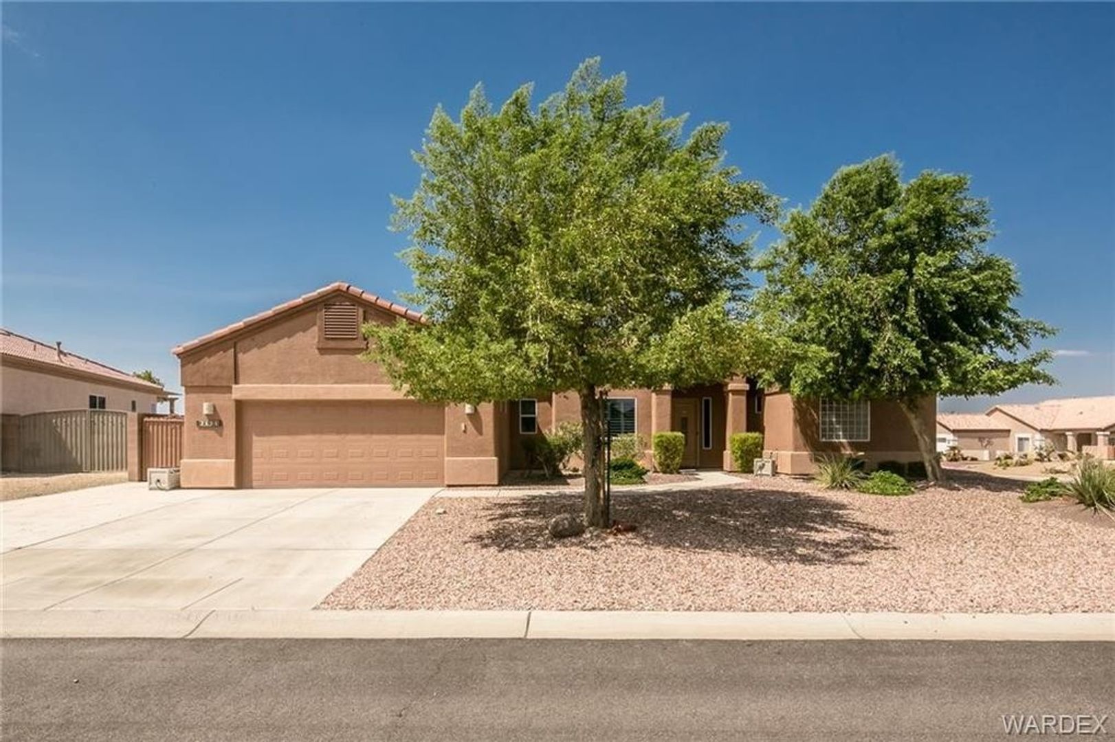 Bullhead City House: 2690 Sanctuary Dr