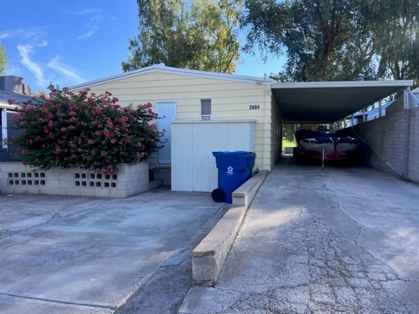 Bullhead City House: 2604 Via Arroyo