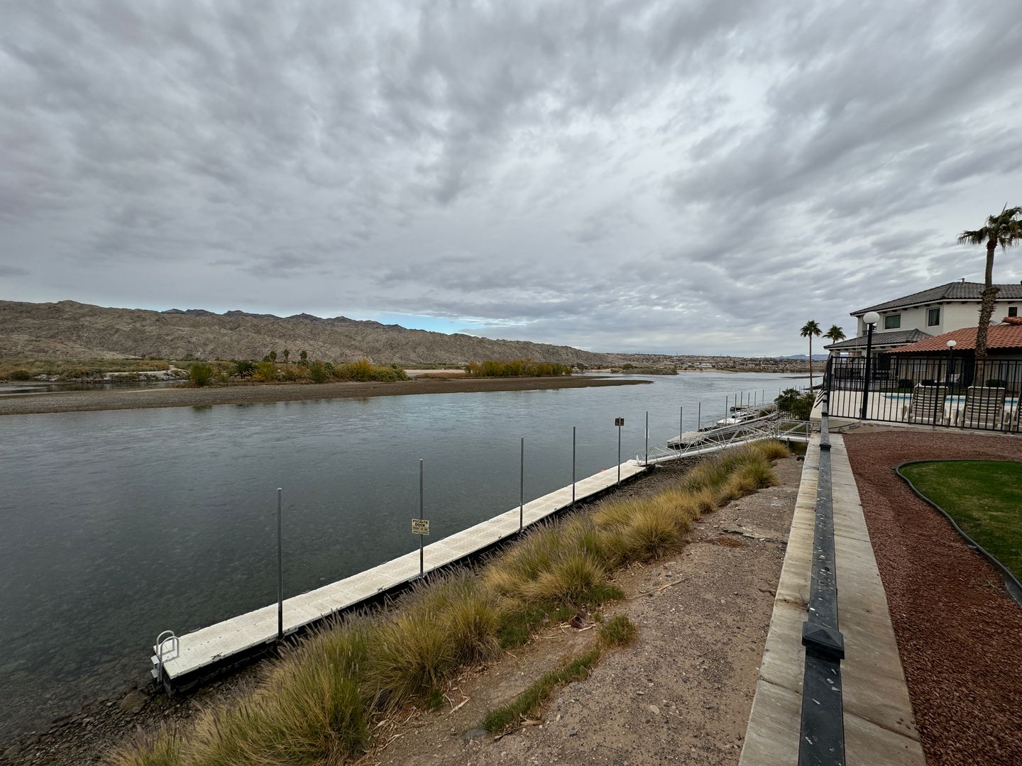 Bullhead City Condo: 201 Riverfront Dr #3