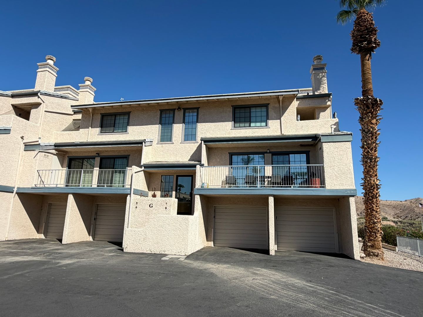 Bullhead City Townhome: 1675 Hwy 95 #G8