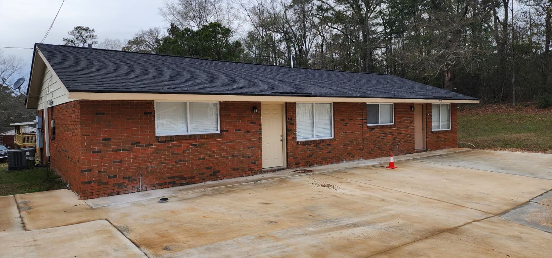 Buena Vista Apartment: 134 Ash St 444