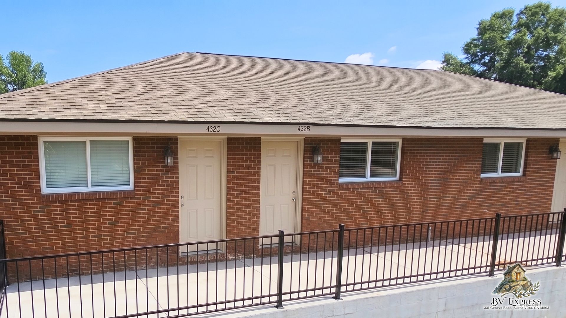 Buena Vista Apartment: 214 Oliver St