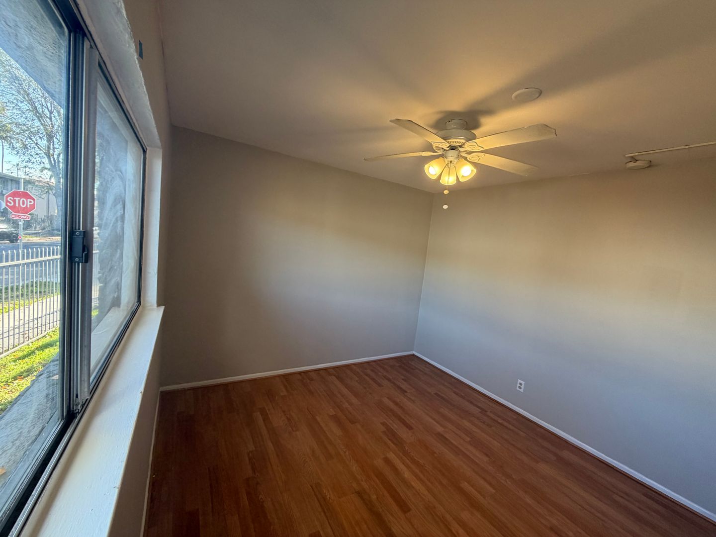 Los Angeles Apartment: 3851 Coco Avenue