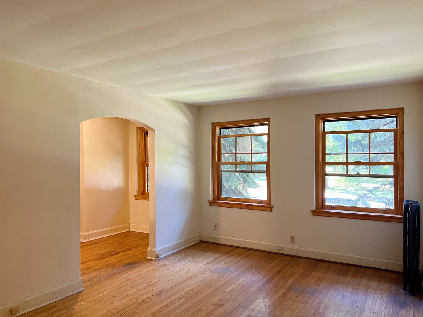 Buffalo Apartment: 1392-1396 Amherst Street