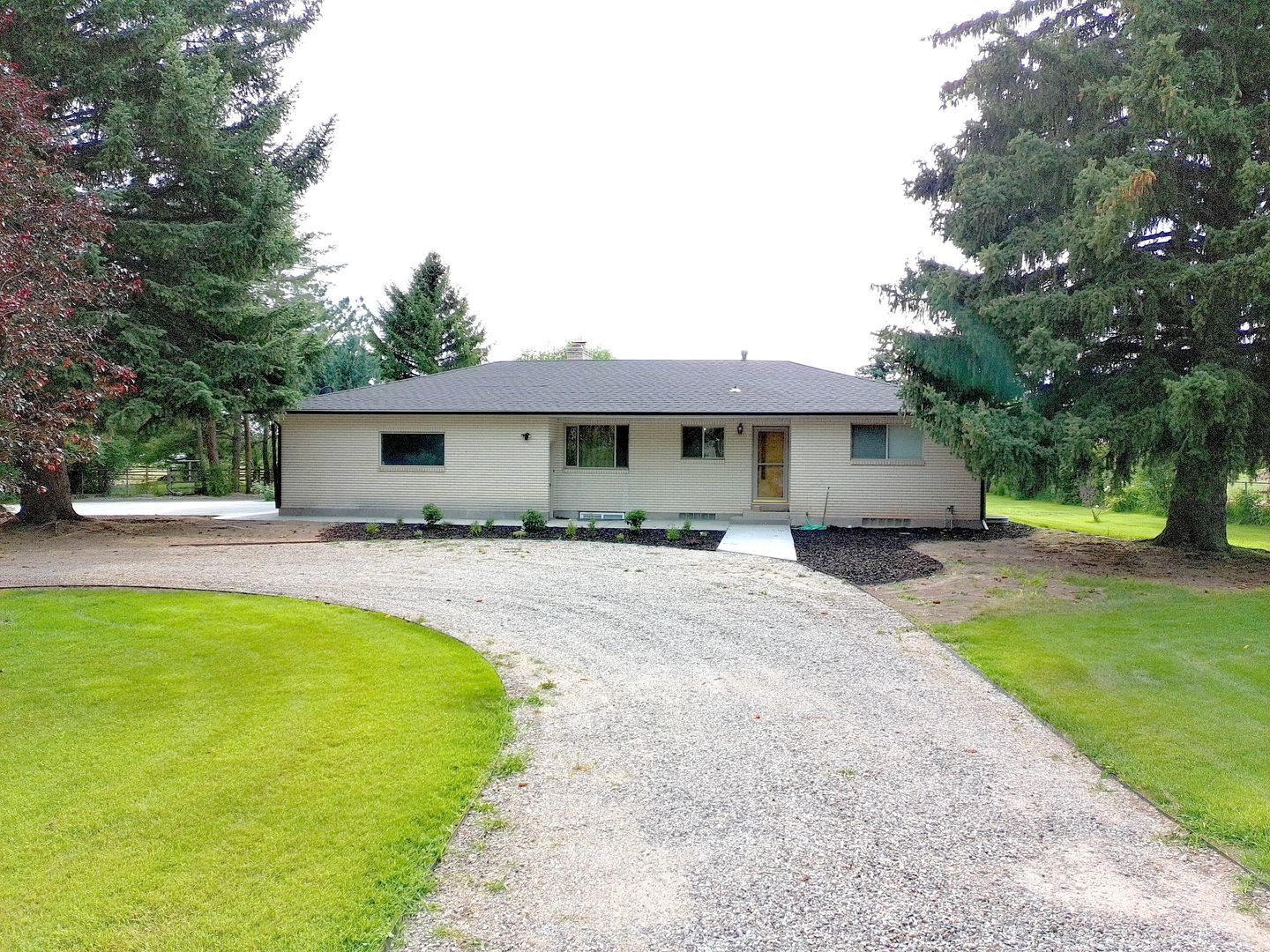 Iona House: 4267 N 55th E