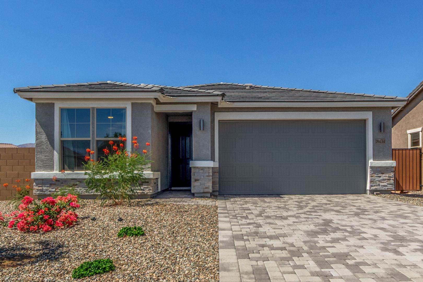Gold Canyon House: 18434 E Camila Dr