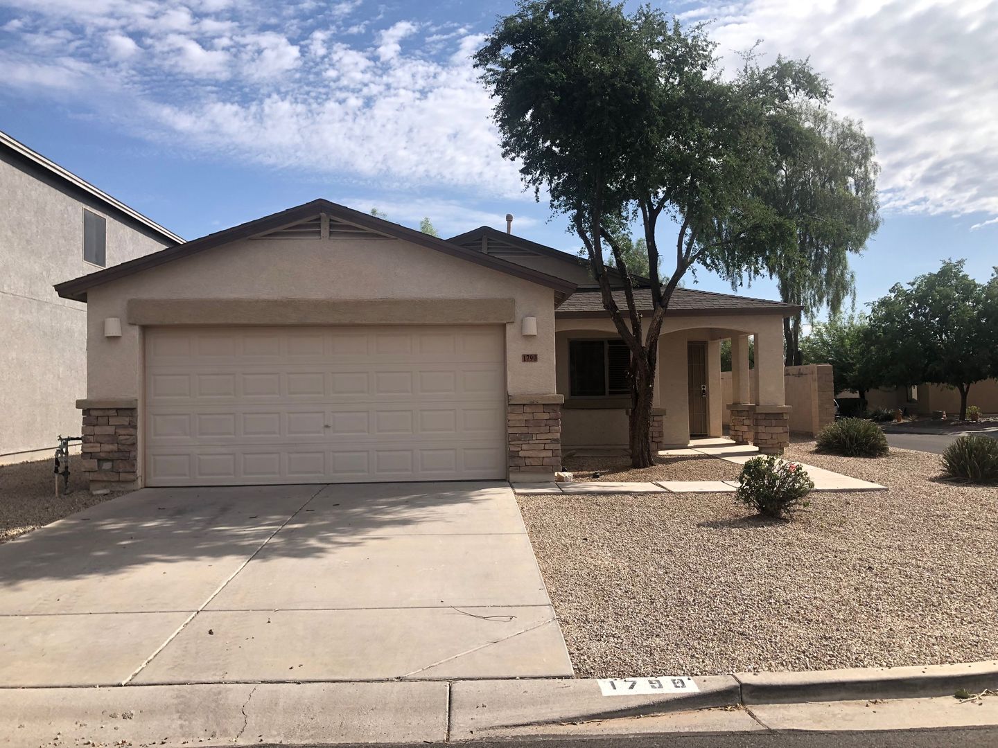 San Tan Valley House: 1790 E Silktassel Trail