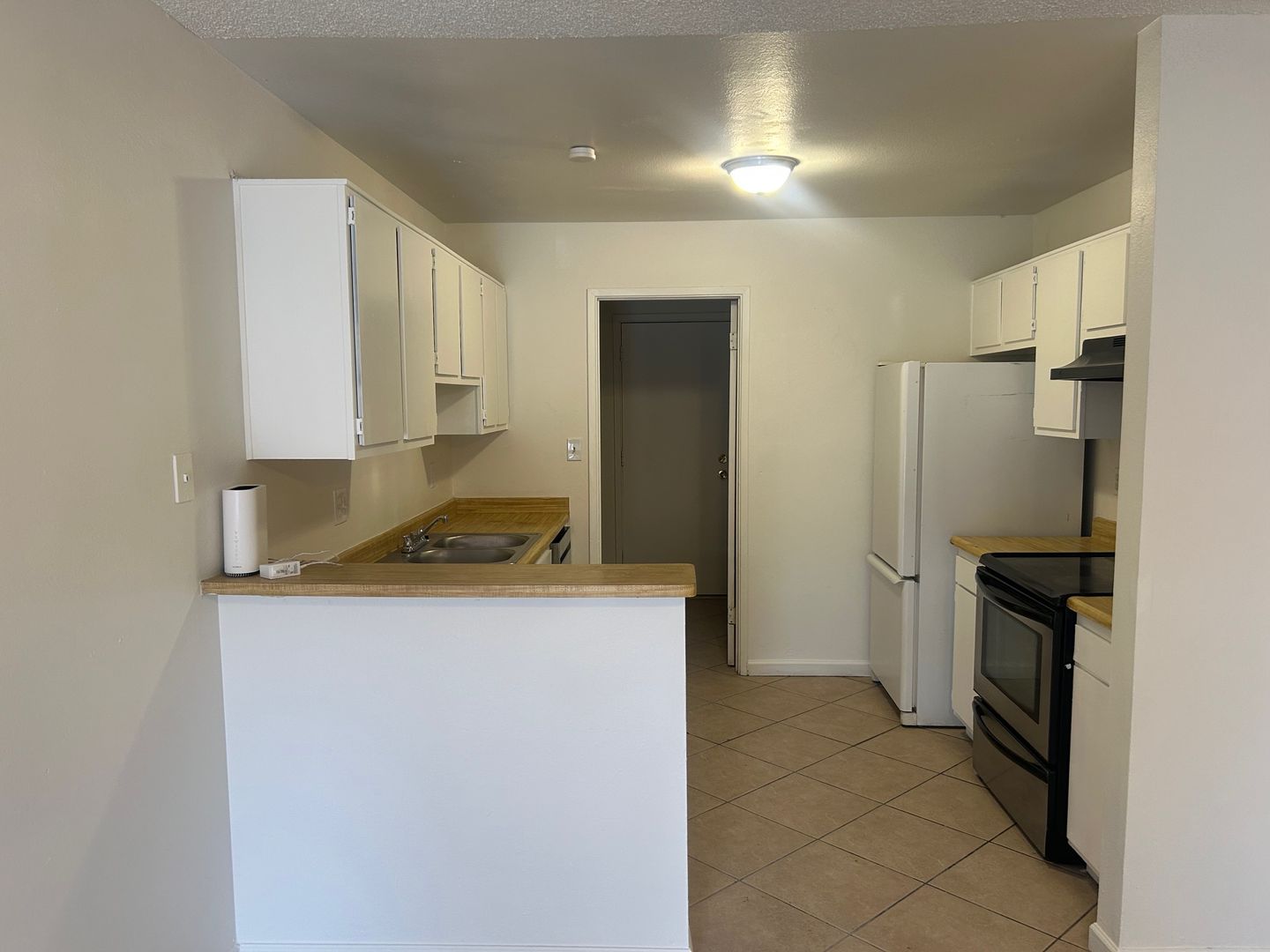 Mesa Apartment: 435 E 9th Ave