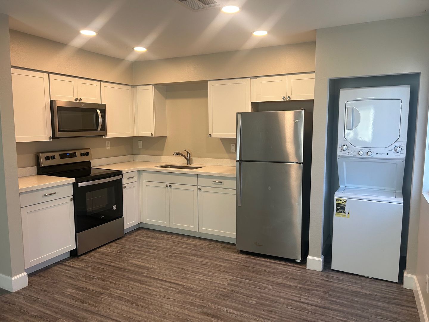 Phoenix Apartment: 2246 W Southern Ave