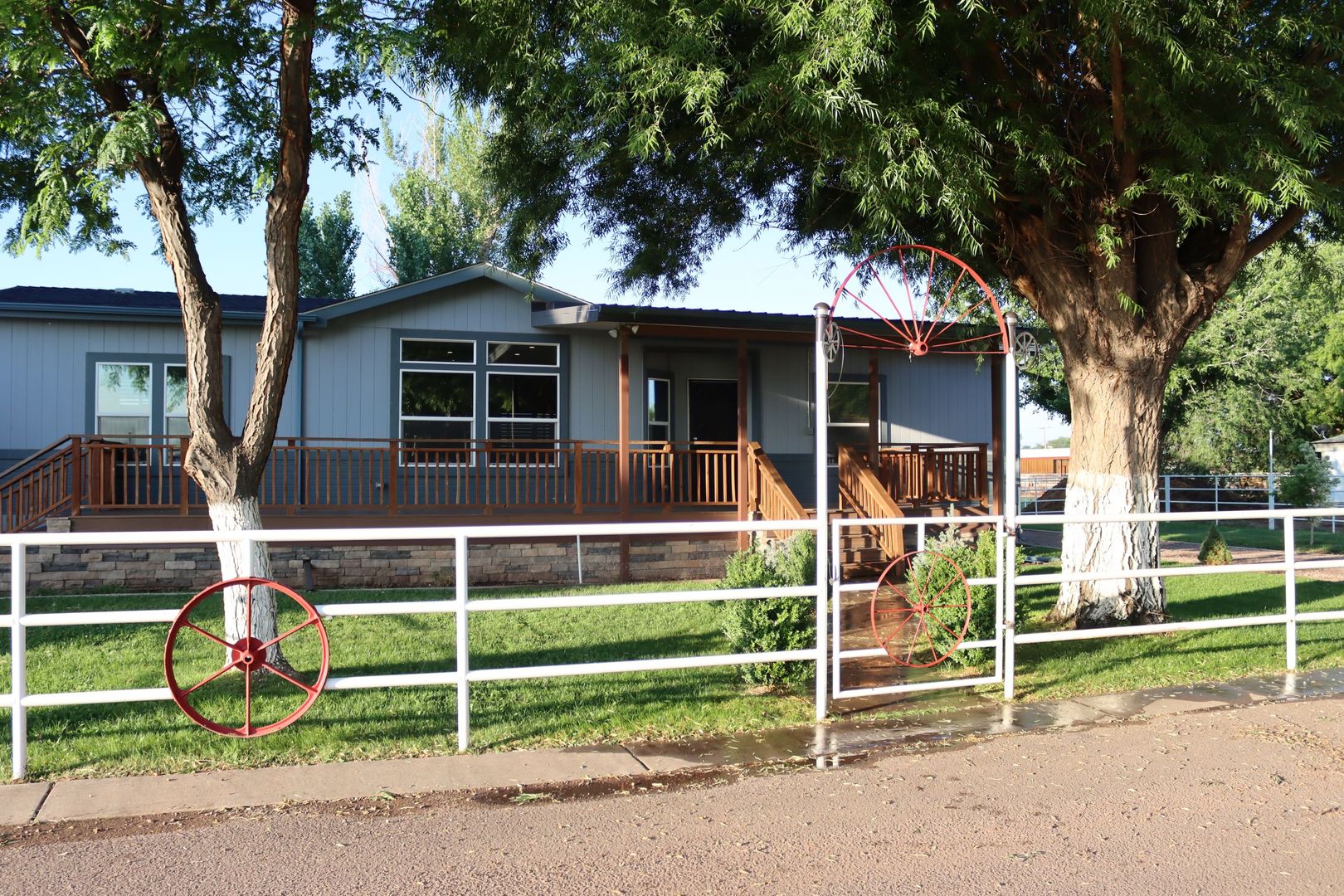 Snowflake House: 313 E. 1/2 N.