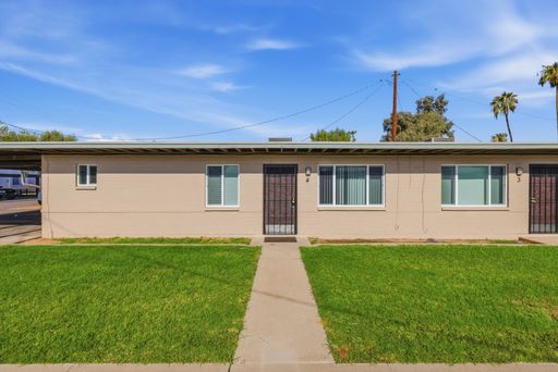 Updated 2 Bed / 1 Bath Apartment in the Heart of Phoenix! – photo 1