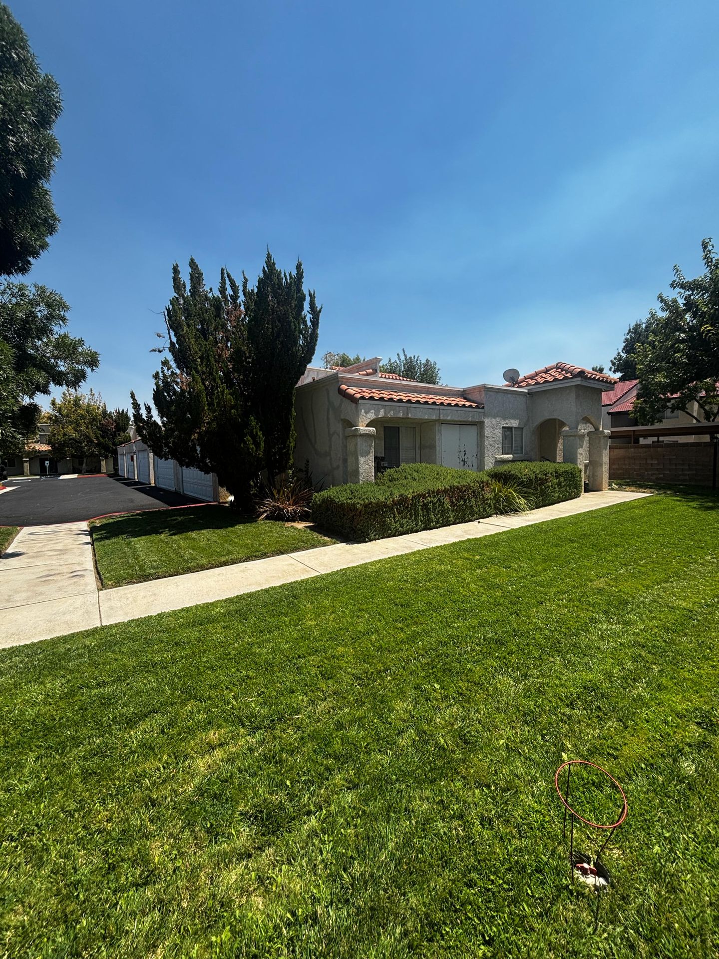 Lancaster Apartment: 2818 - 2852  W. Avenue K-8