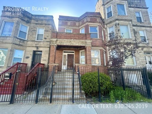 Available Now! Sprawling 4bed/1bath in Bronzeville/Fuller Park with Assigned Parking Included! – photo 1