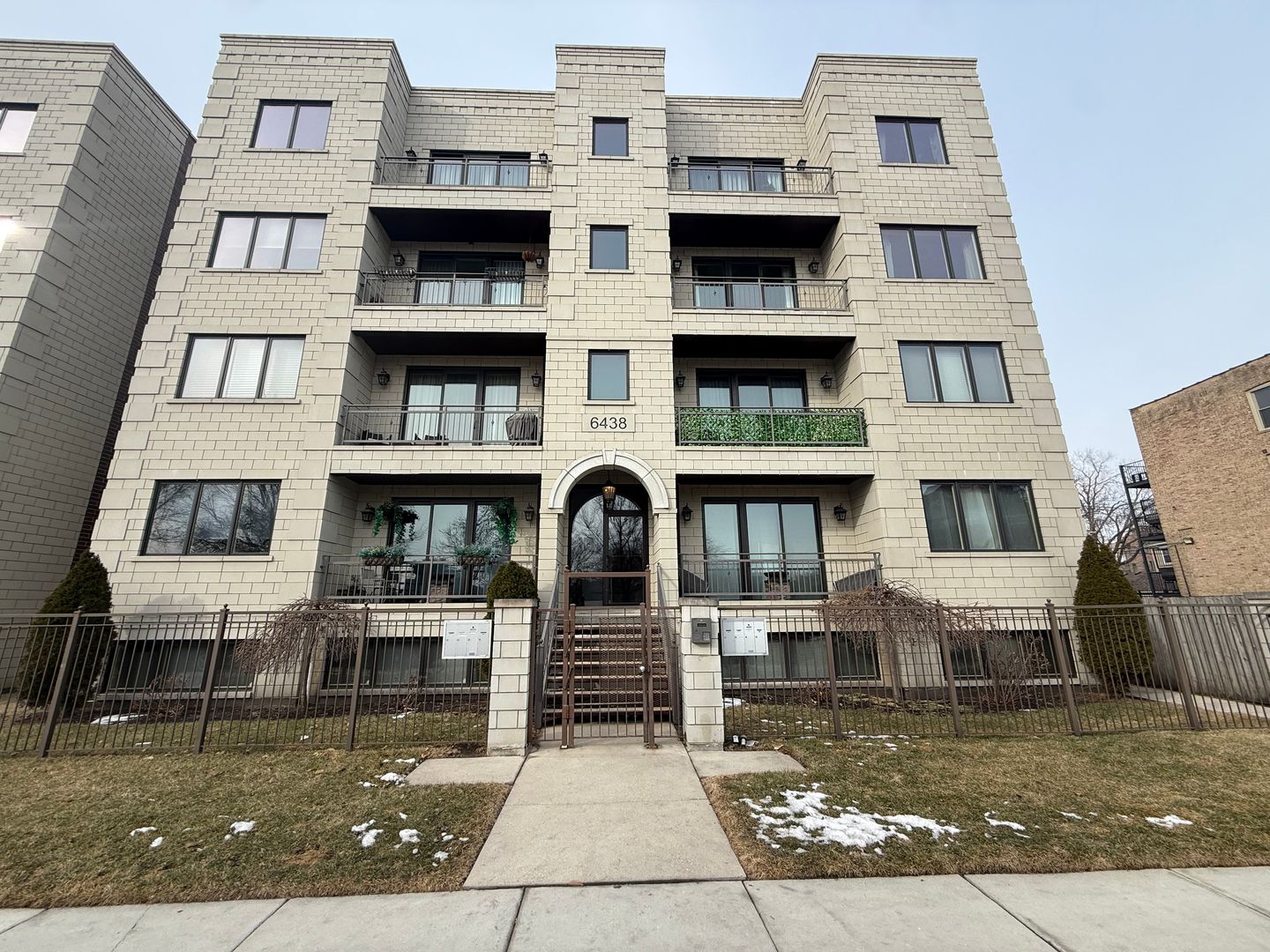 Chicago Condo: 6438 S Woodlawn Ave