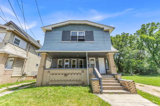 399 Madison Ave | DN, Akron, OH 44320 - Spacious 2-bed 1-bath multi-family home! – photo 1