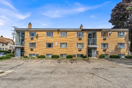 1415 Wyandotte Ave | Unit 306, Lakewood, OH 44107 - Spacious 2-bed 1-bath apartment! – photo 1