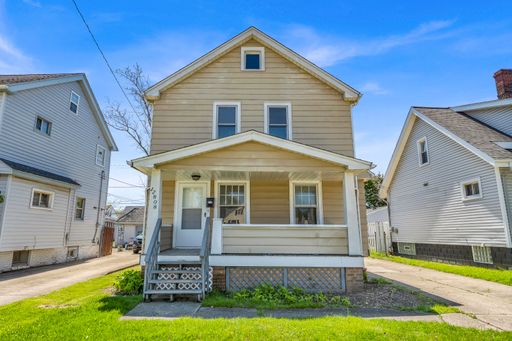 12808 Havana Rd, Garfield Hts, Ohio, 44125 - Spacious 3-bed 1-bath single-family home! – photo 1