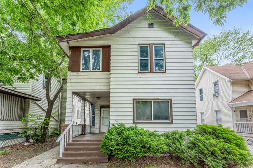 2050 W 83rd St | DN, Cleveland, Ohio, 44102 - Spacious 2-bed 1-bath multi-family home! – photo 1