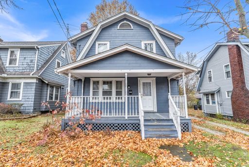 485 E Archwood Ave, Akron, OH 44301- Spacious 3-bed 1-bath single-family home! – photo 1