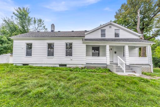 80 Olde Egbert Rd | Unit 1, Bedford, OH 44146 - Spacious 2-bed 1-bath multi-family home! – photo 1