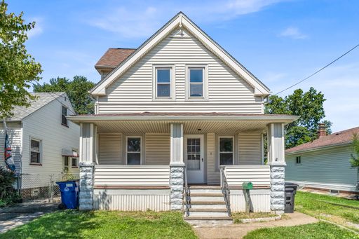 12520 Carrington Ave, Cleveland, OH 44135- Spacious 4-bed 1-bath single-family home! – photo 1