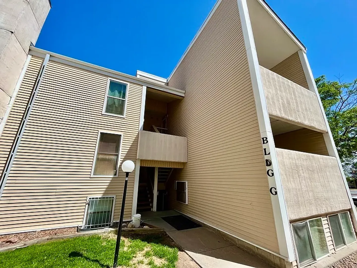 Aurora House: 15252 East Hampden Circle #G-8