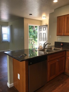 Beautiful Apartments in a Convenient Location – photo 1