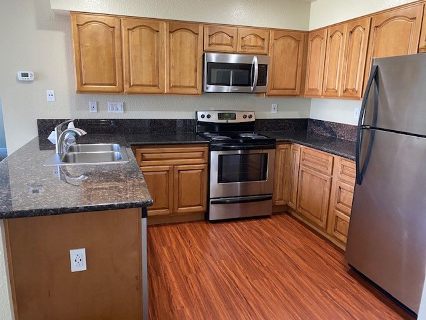 Modesto Apartment: 3500 San Clemente Ave