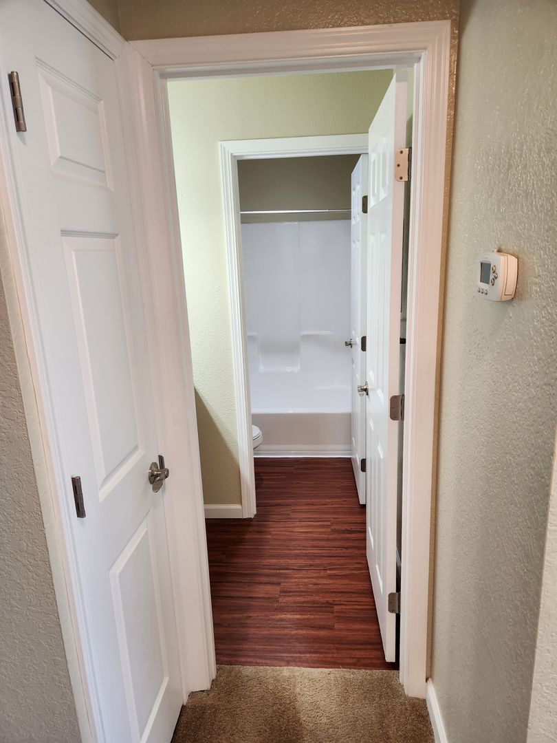 Modesto Apartment: 3500 San Clemente Ave