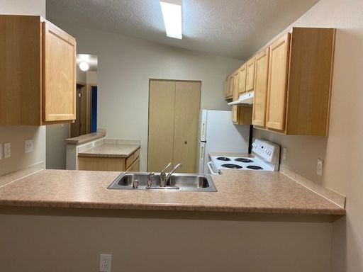 Beautiful Apartments in a Convenient Location – photo 1