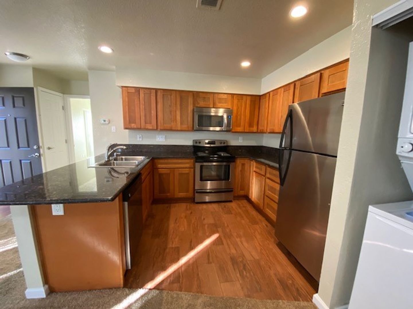 Modesto Apartment: 3500 San Clemente Ave