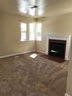 Beautiful Apartments in a Convenient Location – photo 1