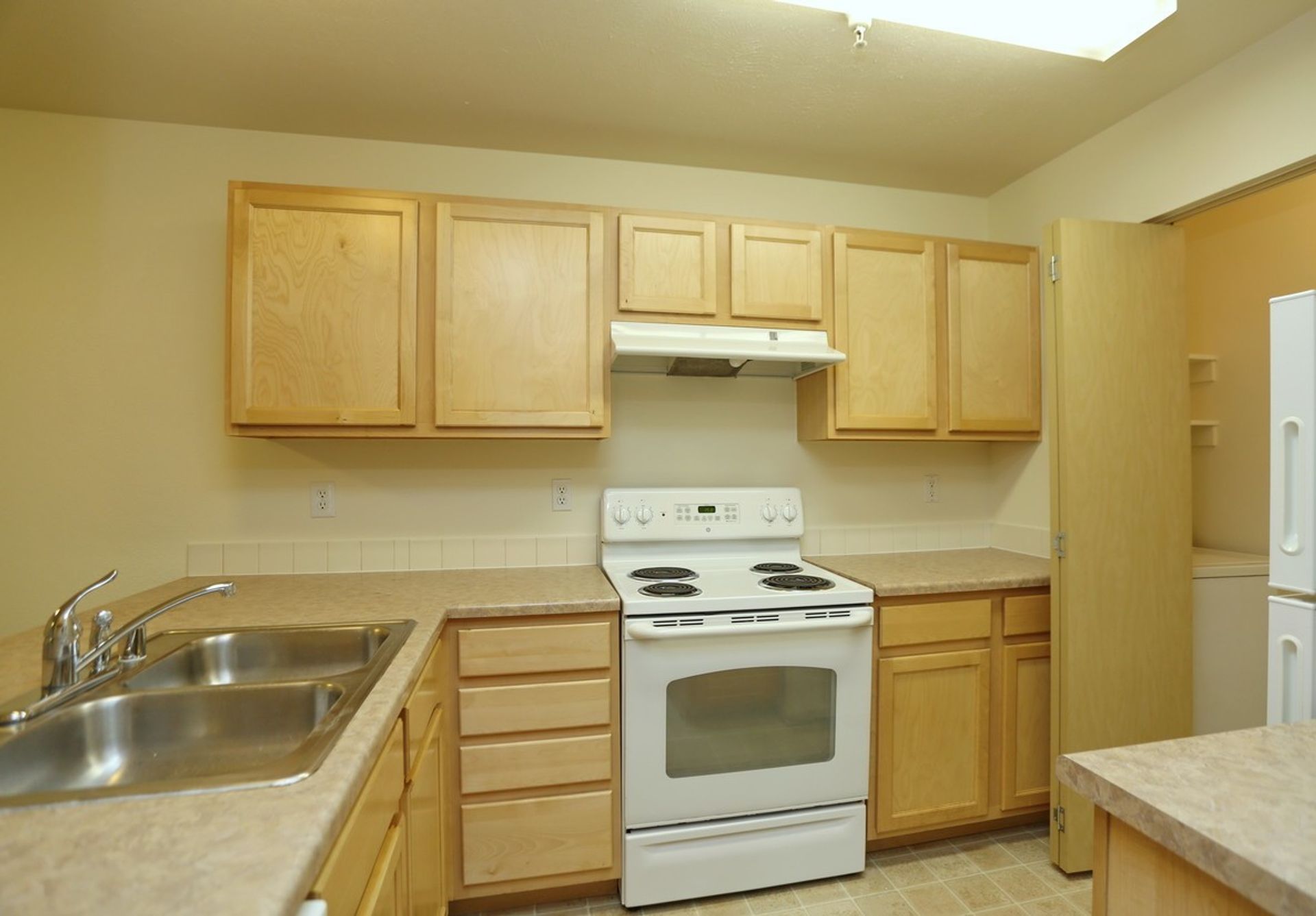 Spokane Valley Apartment: 12820 E Mansfield Ave.