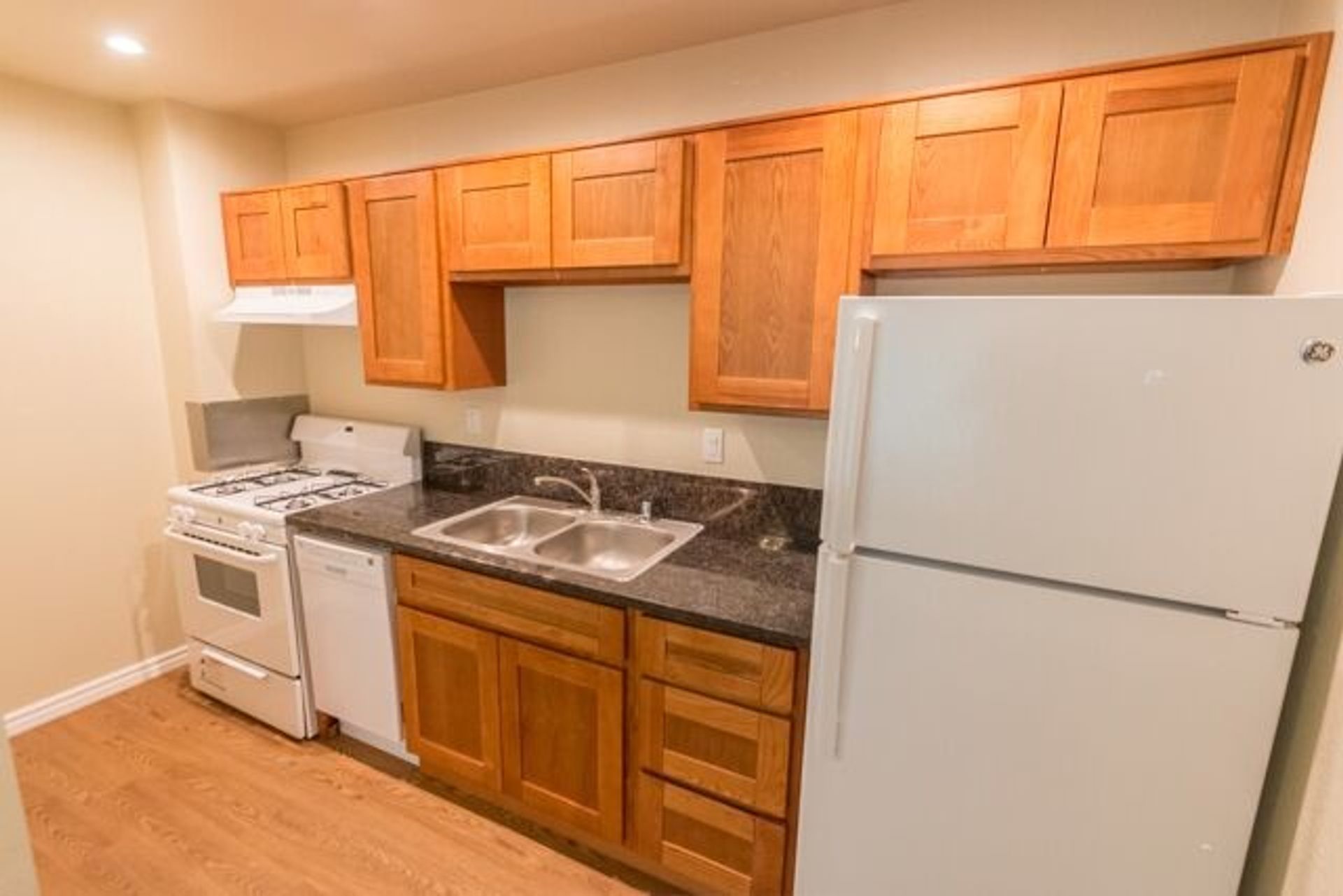 West Sacramento Apartment: 1611 Madrone Ave