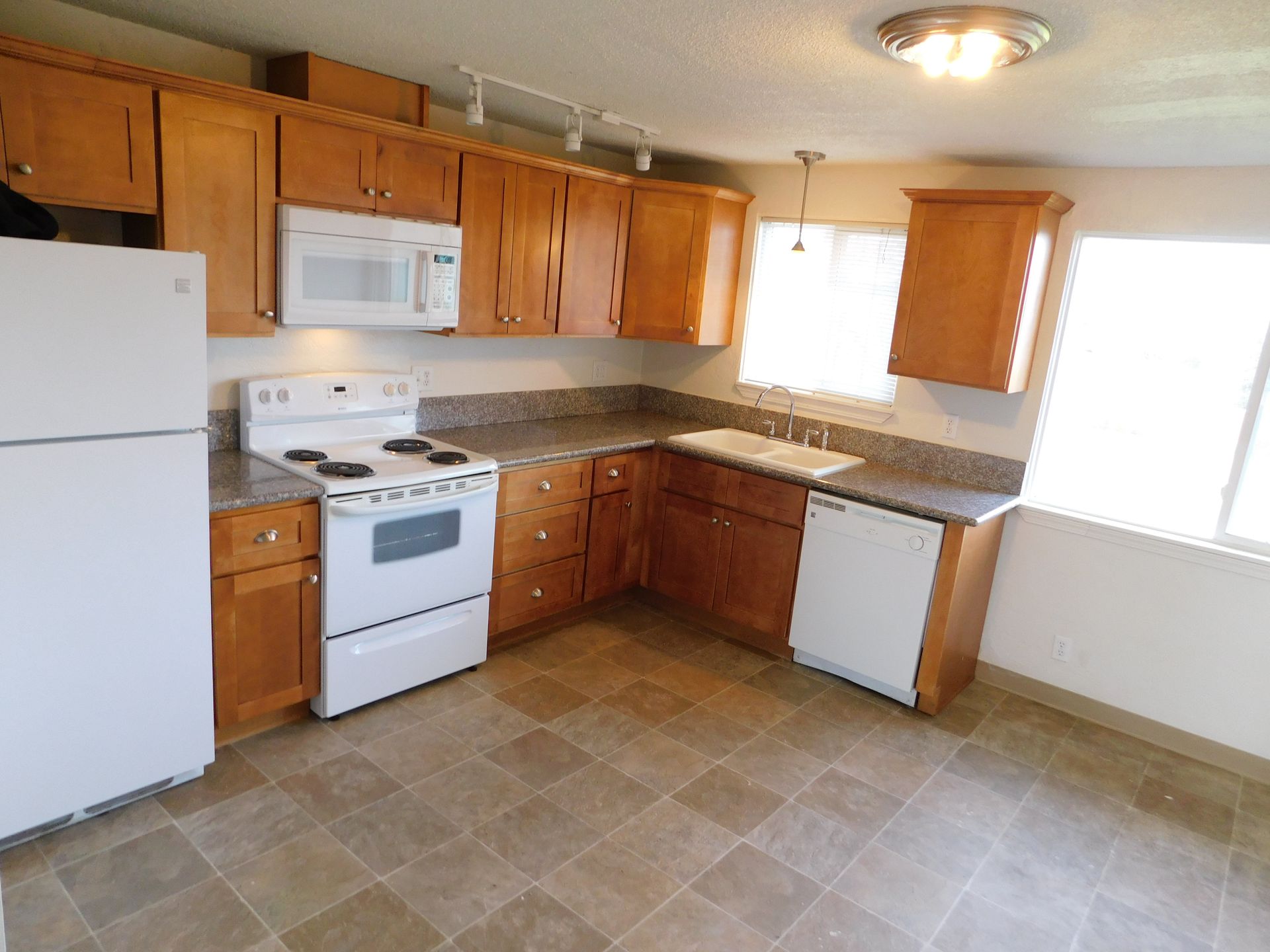 Springfield Apartment: 5236 Main Street