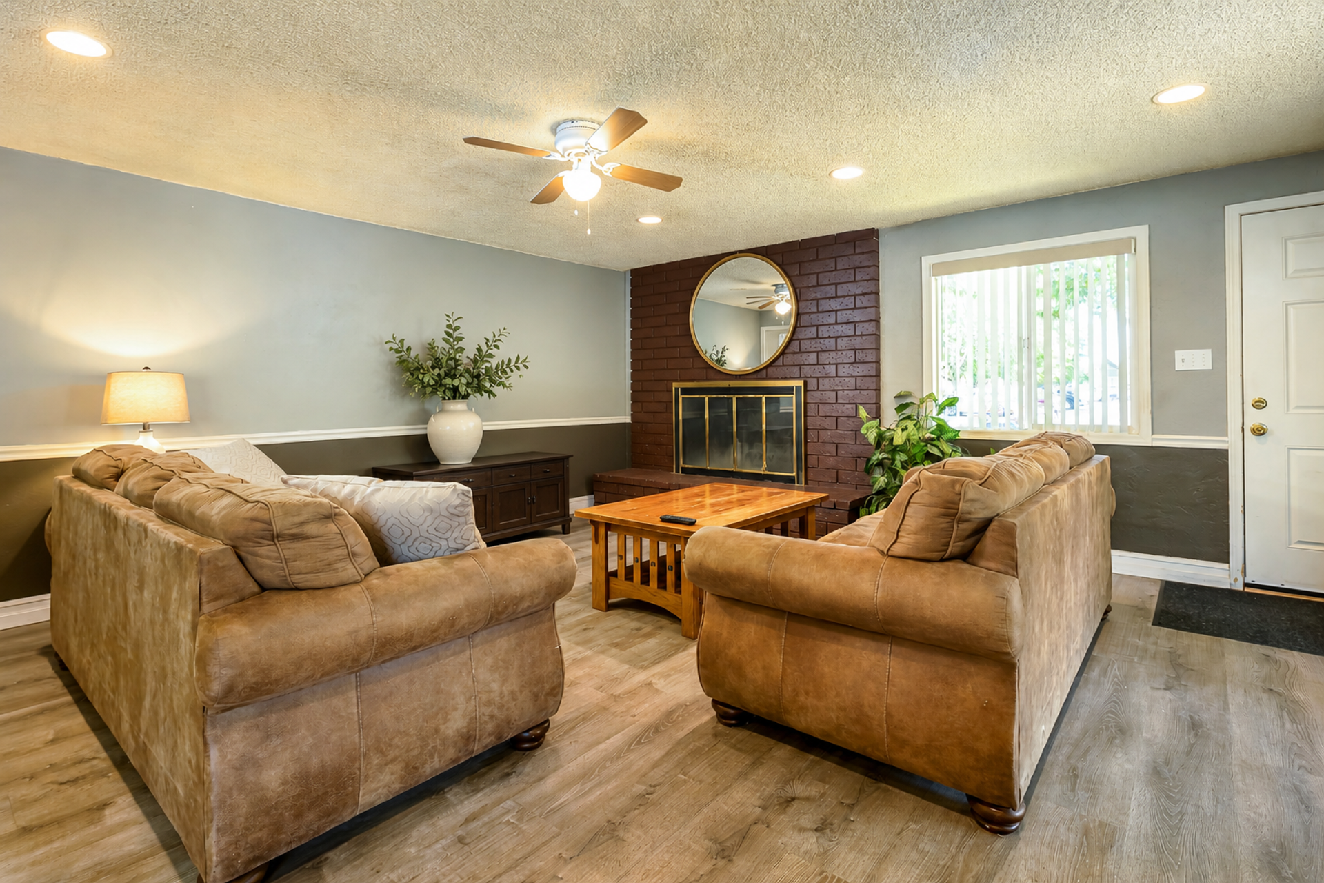 Springfield Apartment: 1725 5th Street