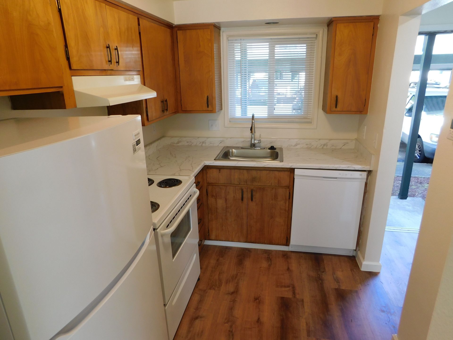 Eugene Apartment: 90 Silver Lane