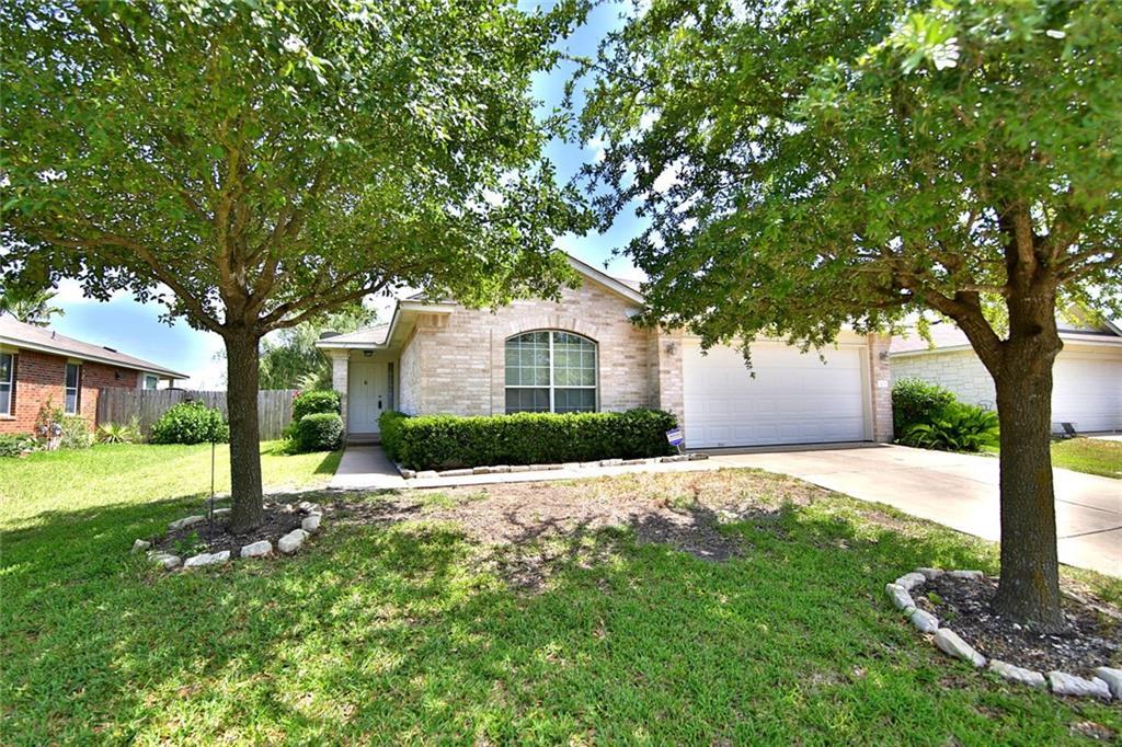 Round Rock House: 3105 Clinton Place