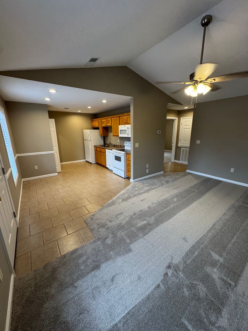 Jonesboro Apartment: 1603 Latourette Drive