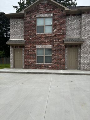 Brand New - Modern 2-Bedroom Townhome – photo 1