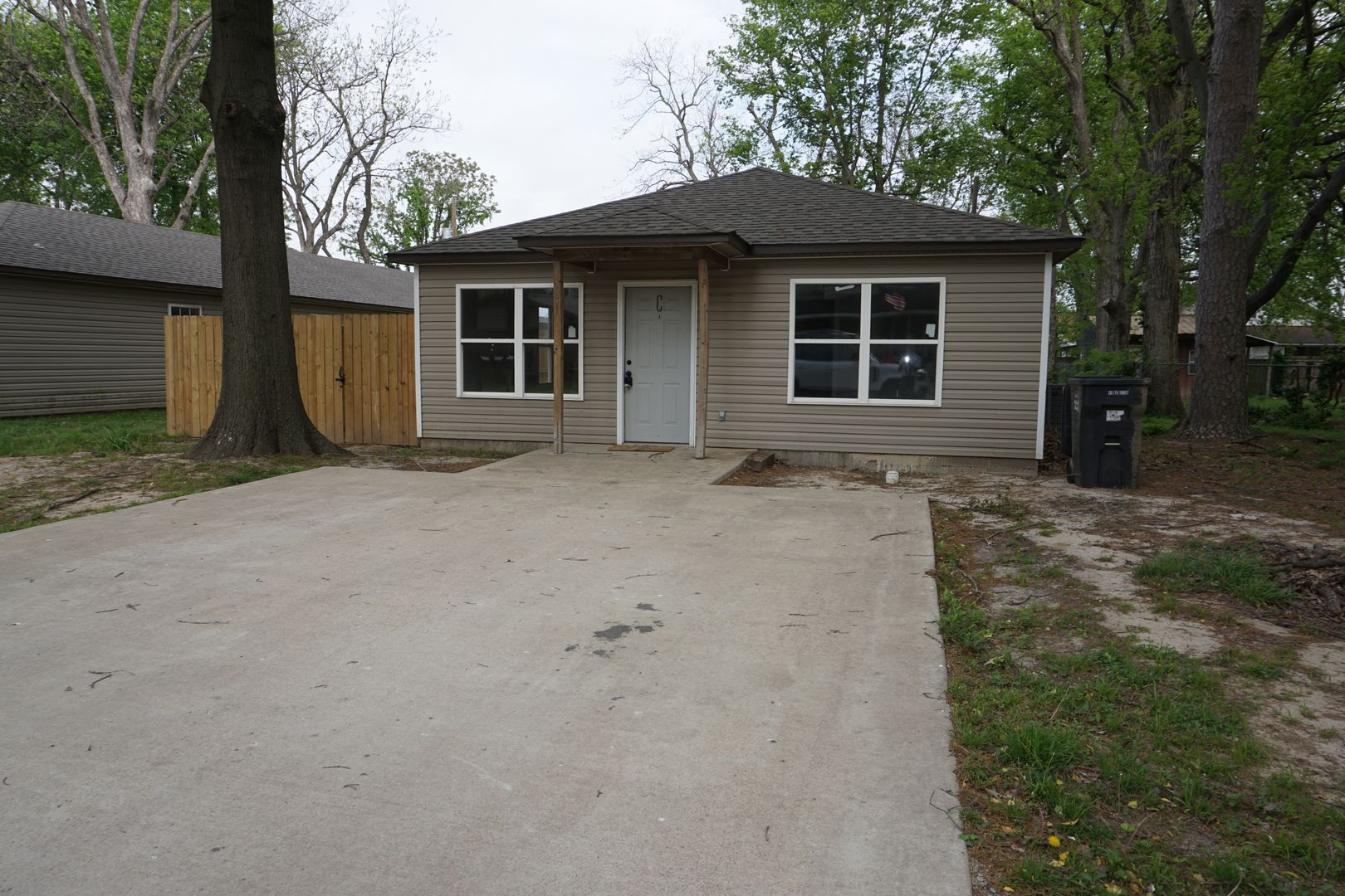 Walnut Ridge Apartment: 314 SW 3rd