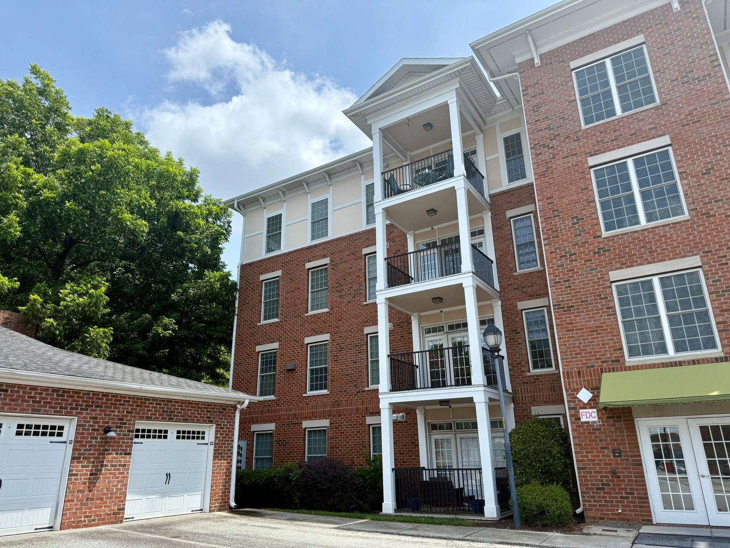 Greensboro Apartment: 238 East Lewis Street
